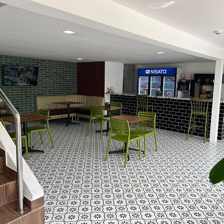 Express Inn Pty Aeropuerto Internacional Panama Tocumen Exterior photo